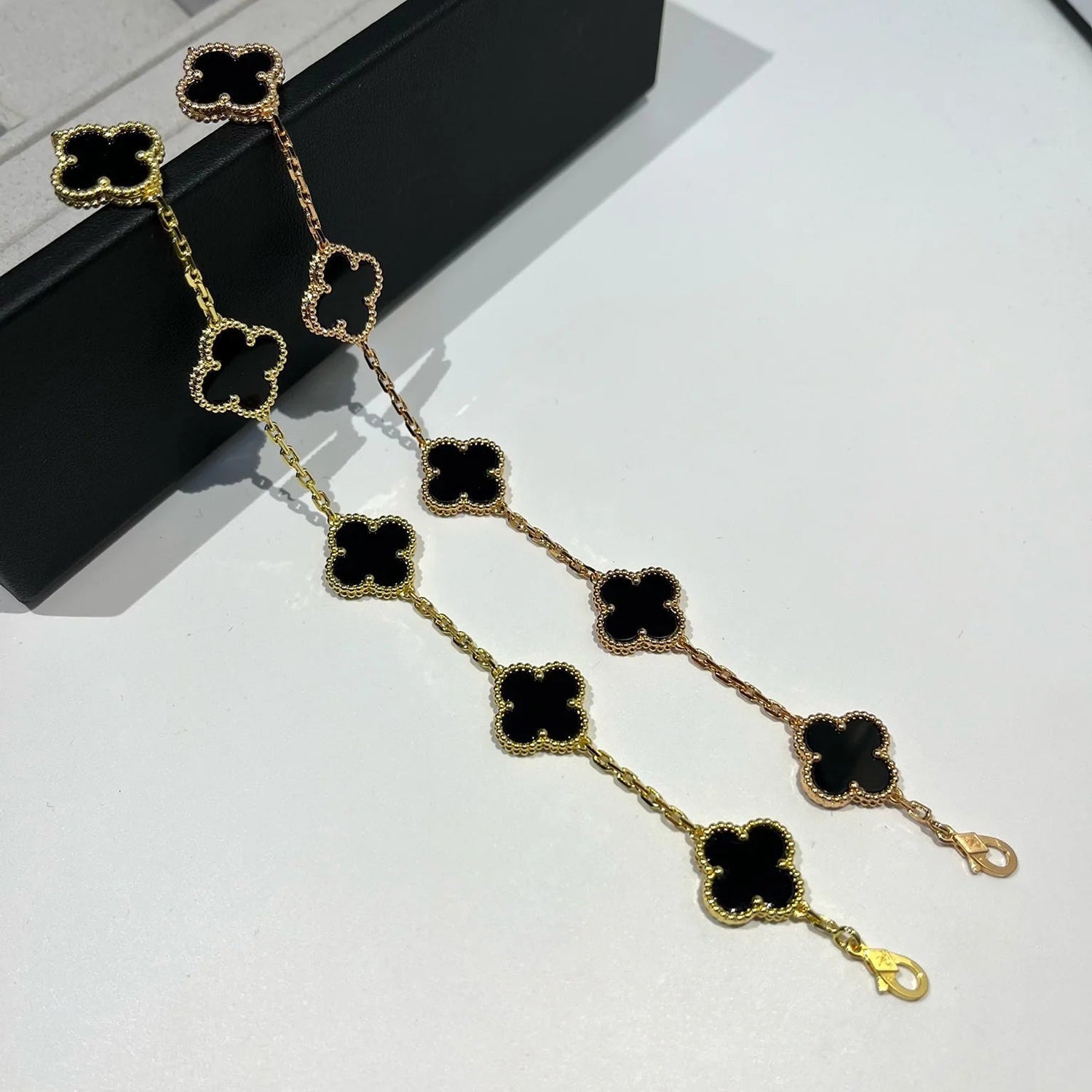 [Timi]New  CLOVER 5 MOTIF ONYXS BRACELET COLLECTION