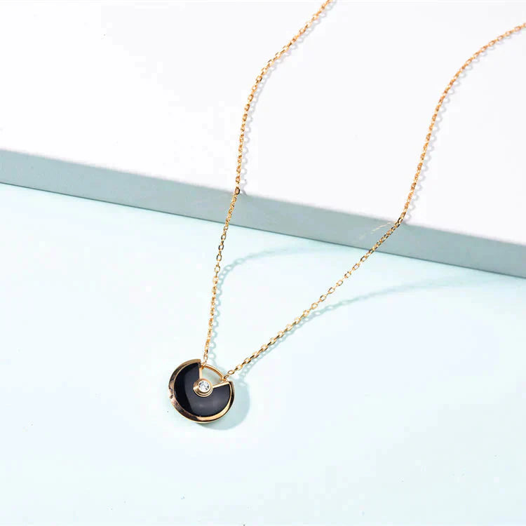 TimiAMULETTE GOLD CARNELIAN ONYX NECKLACE