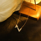 TimiVOLT SILVER DIAMOND PEDANT NECKLACE