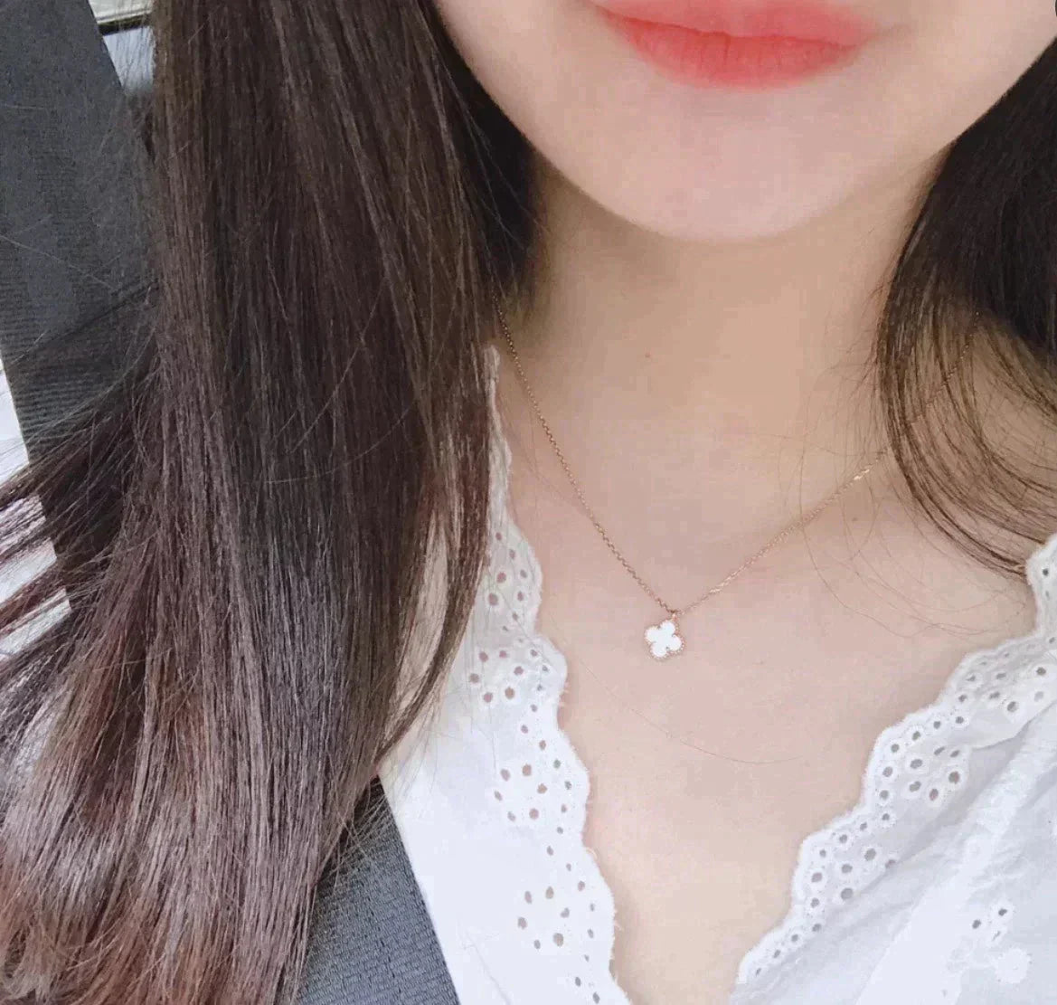 TimiCLOVER MINI 9.5MM WHITE MOTHER-OF-PEARL NECKLACE