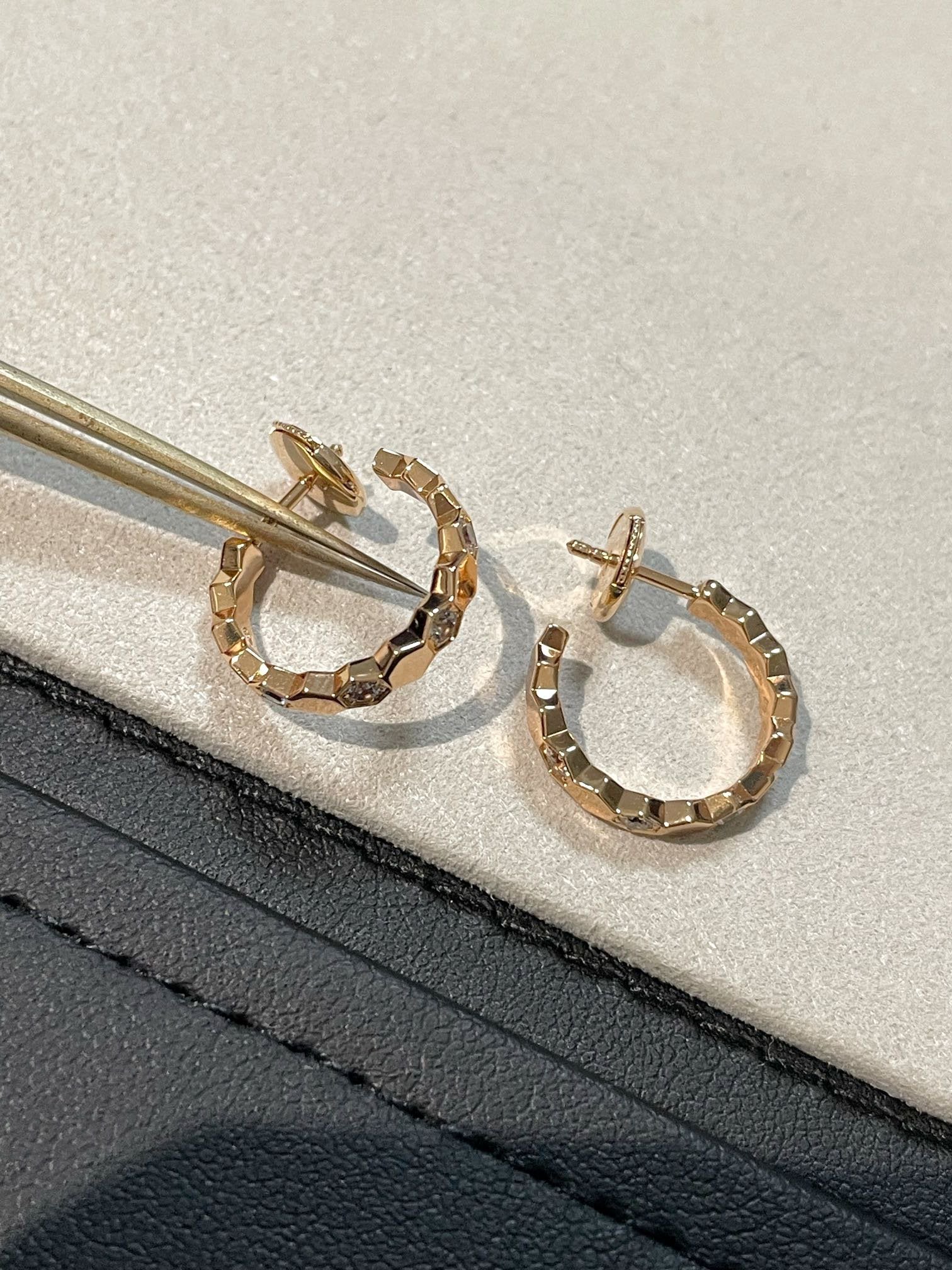 TimiBEE LOVE Earrings GOLD DIAMOND