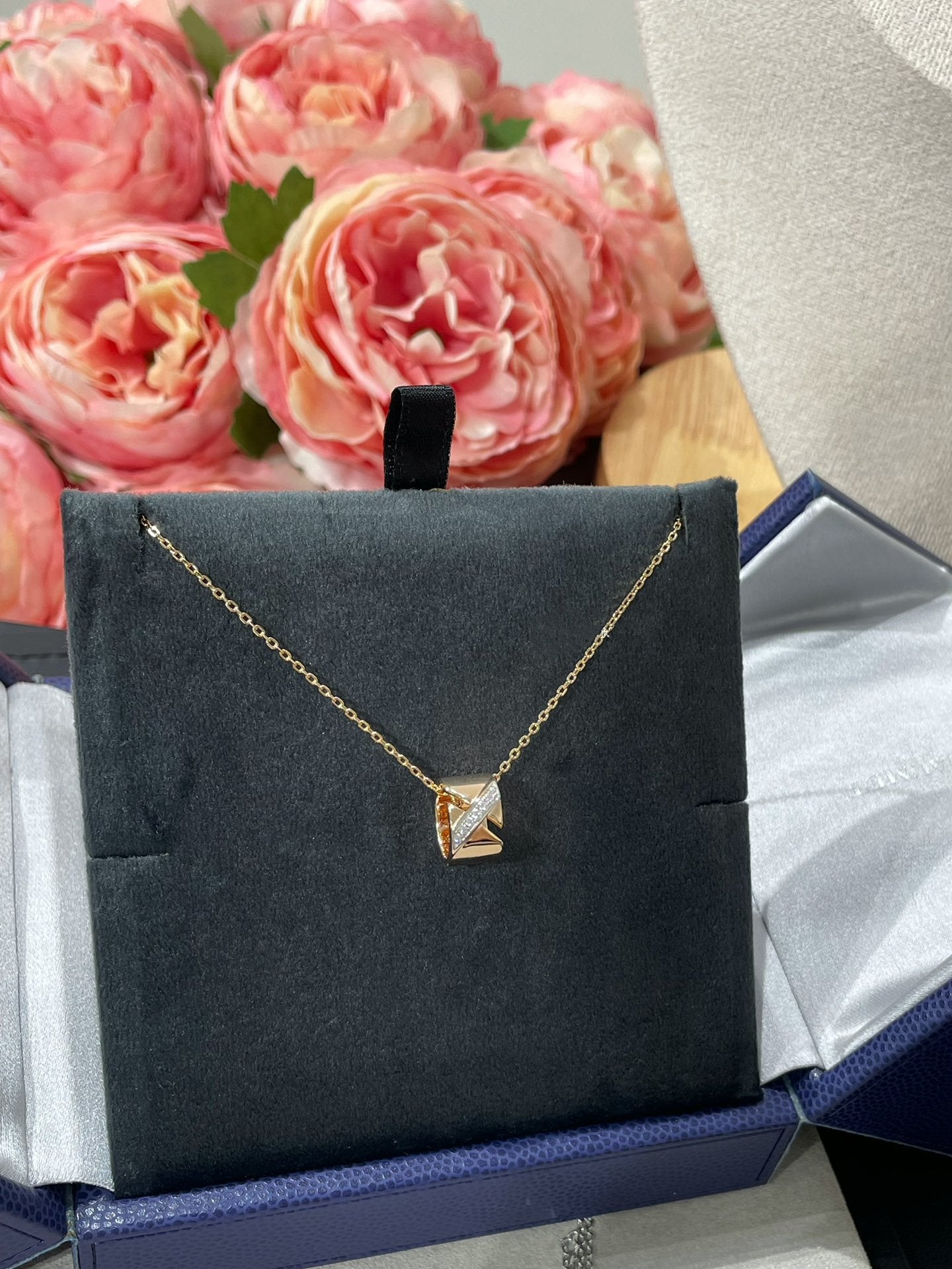 TimiLIENS EVIDENCE DIAMOND NECKLACE