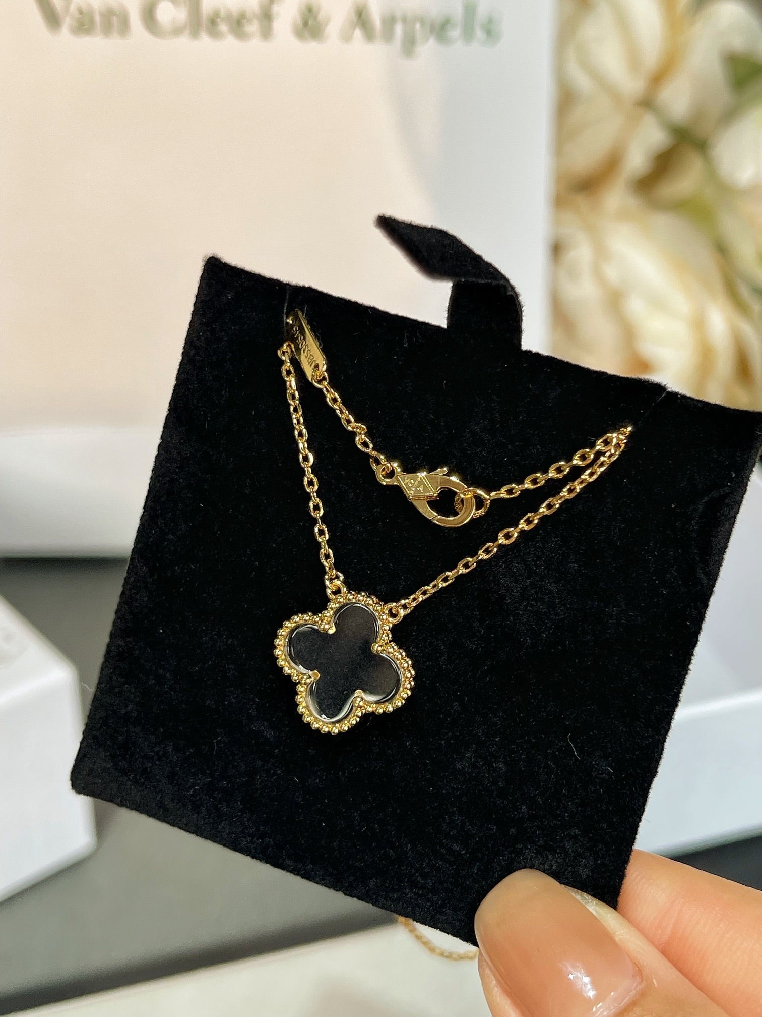 TimiCLOVER ROCK CRYSTAL ROSE GOLD NECKLACE