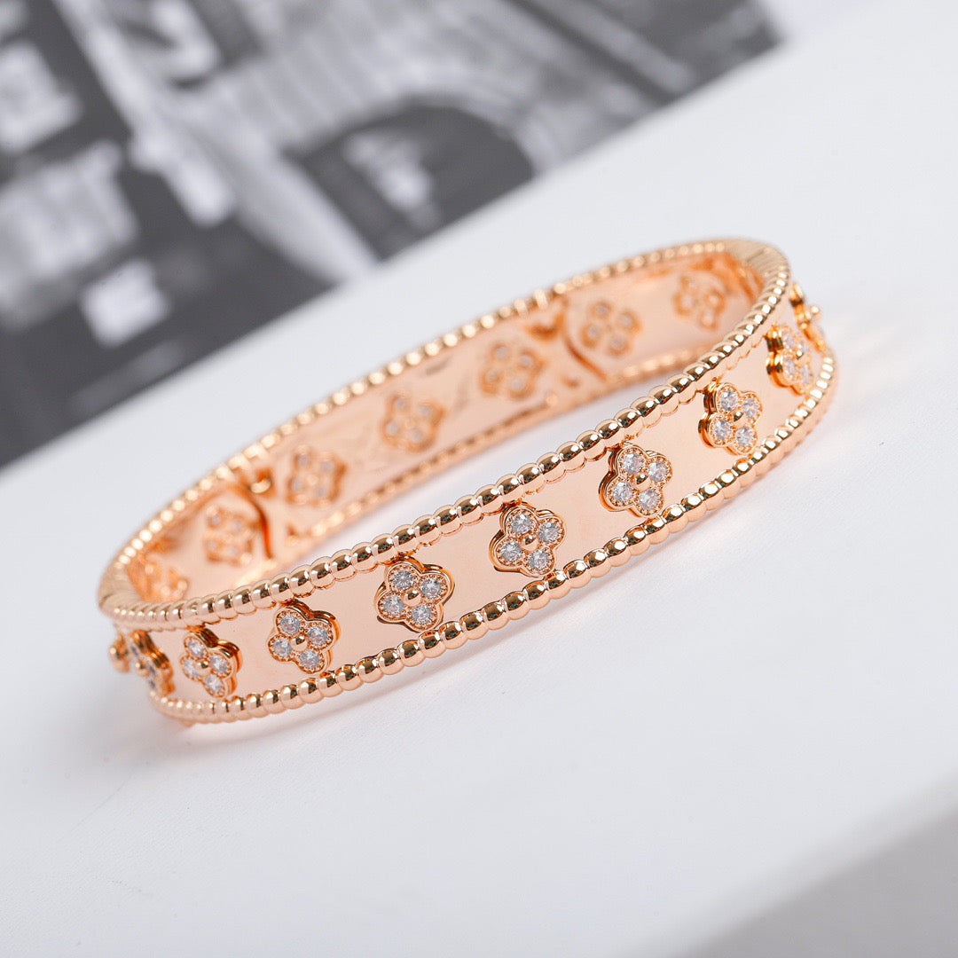 ¡®Timi¡¯CLOVER BRACELET 8MM DIAMONDS