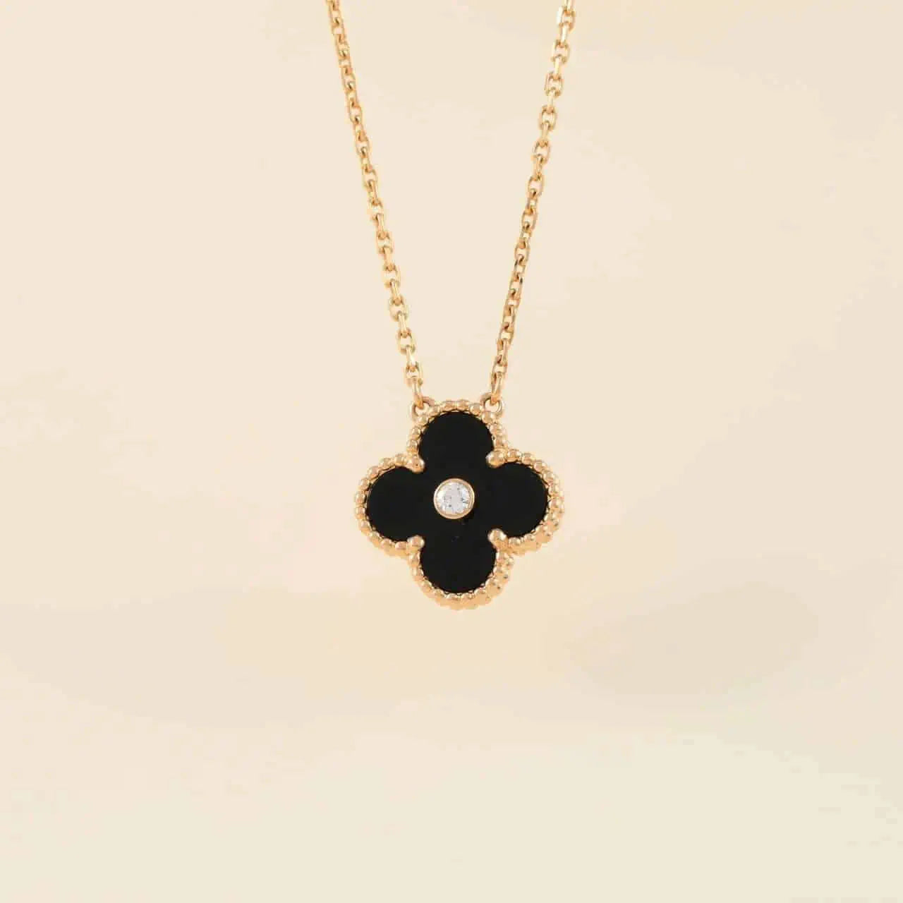 TimiCLOVER 15MM DIAMOND ONYX NECKLACE