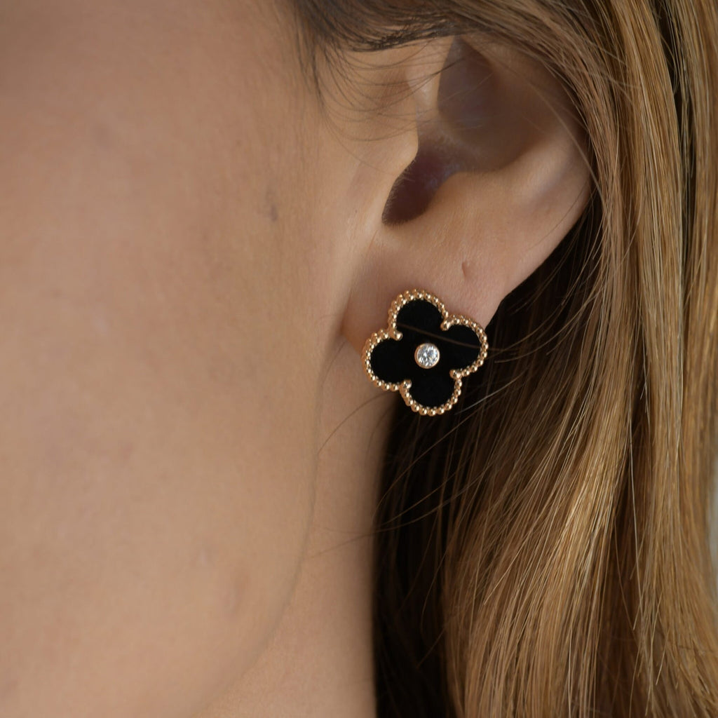 TimiCLOVER MEDIUM 1 MOTIFS ONYX DIAMOND EARRINGS