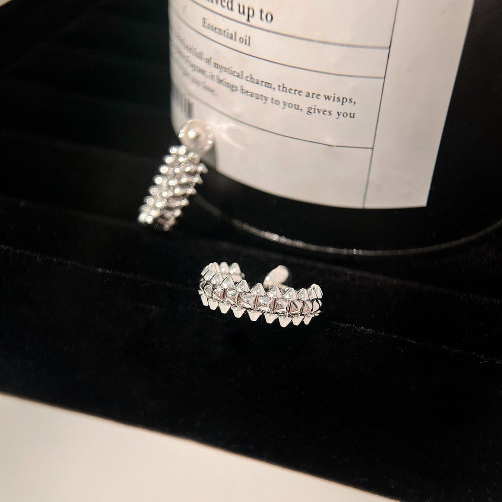 TimiCLASH SMALL HOOP EARRINGS
