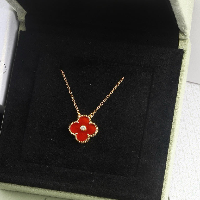 TimiCLOVER 15MM DIAMOND CARNELIAN NECKLACE