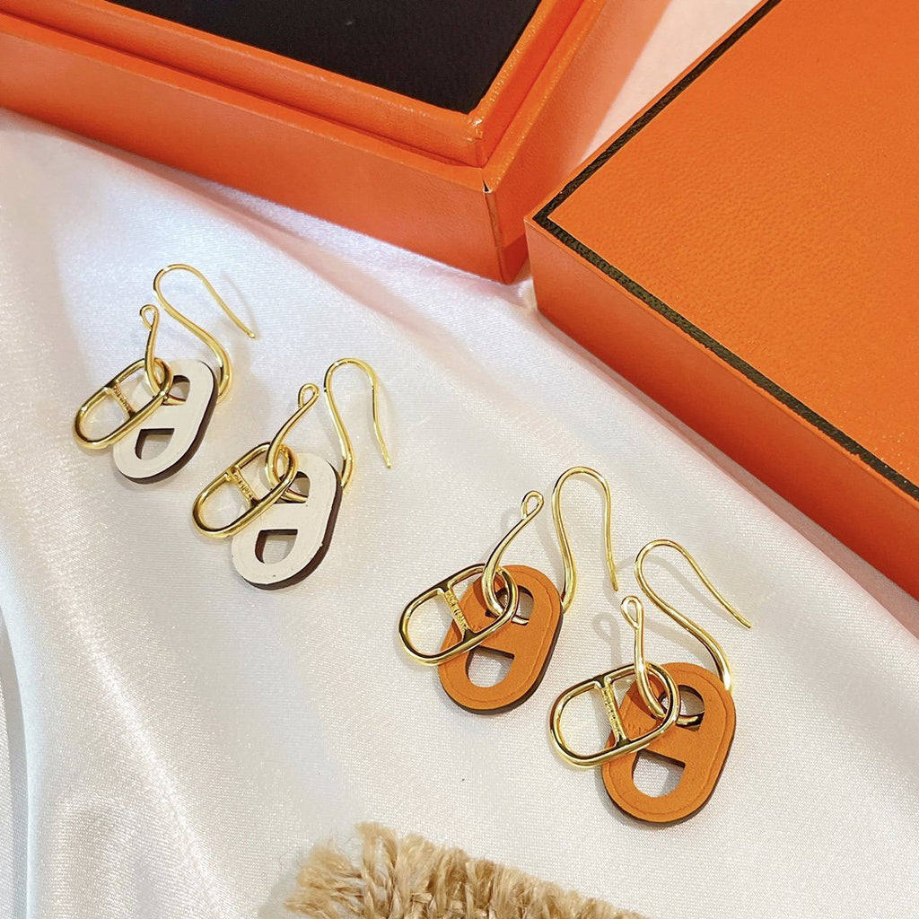 TimiHM O'MAILLON GOLD EARRINGS