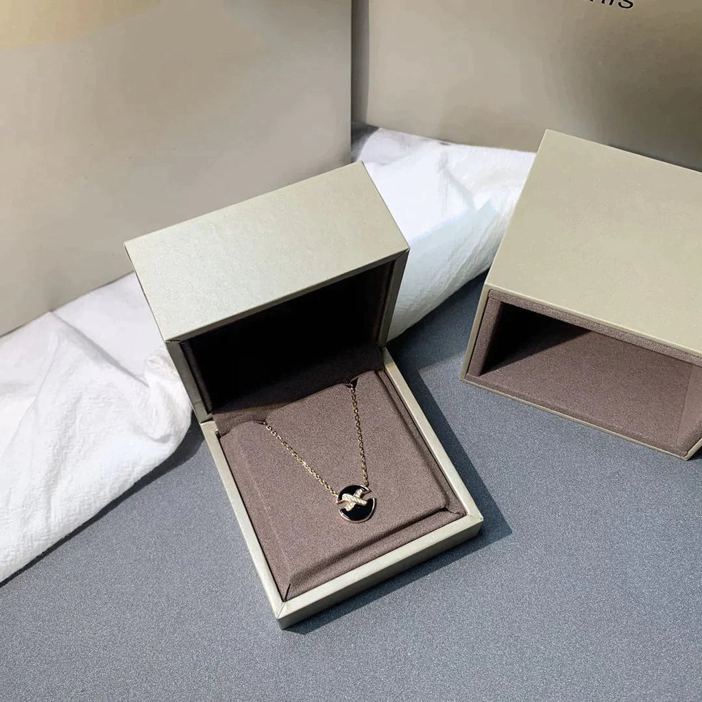TimiJEUX DE ROSE GOLD DIAMOND NECKLACE