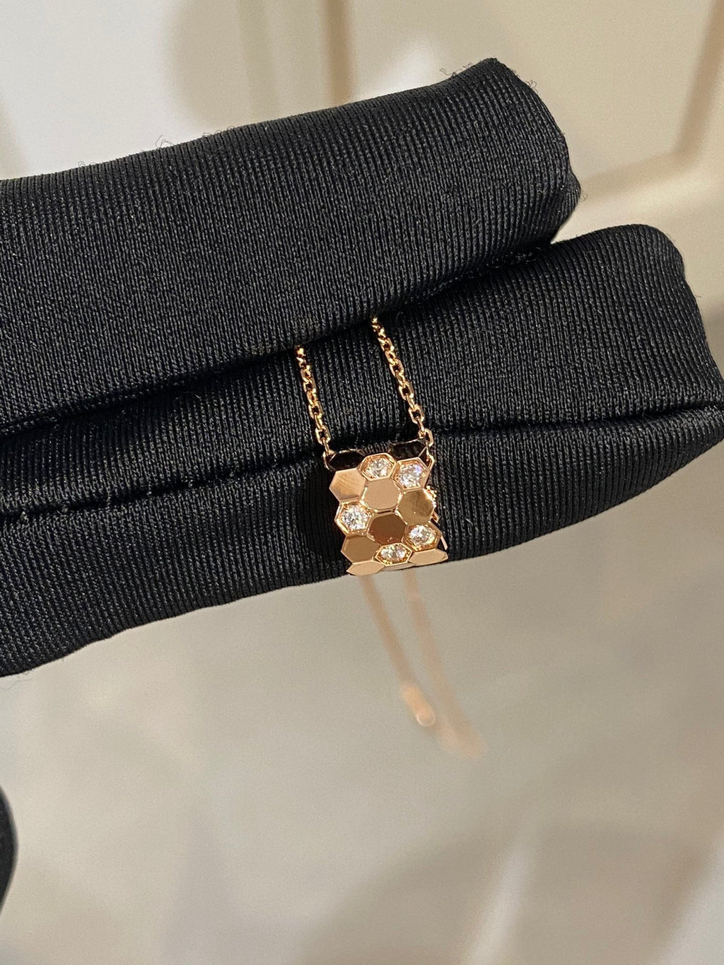 TimiBEE LOVE DIAMOND NECKLACE