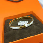 TimiCLASSIC HM CLIC WHITE 8MM ENAMEL BRACELET