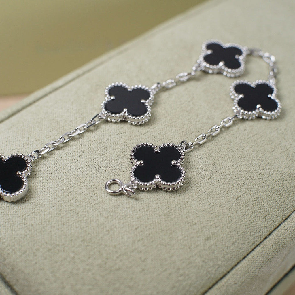 [Timi]New  CLOVER 5 MOTIF ONYXS BRACELET COLLECTION