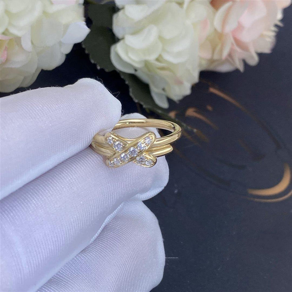 TimiJEUX DE GOLD DIAMOND RING