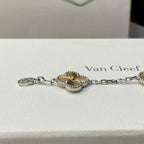 [Timi] CLOVER 5 MOTIF LASER BRACELET COLLECTION